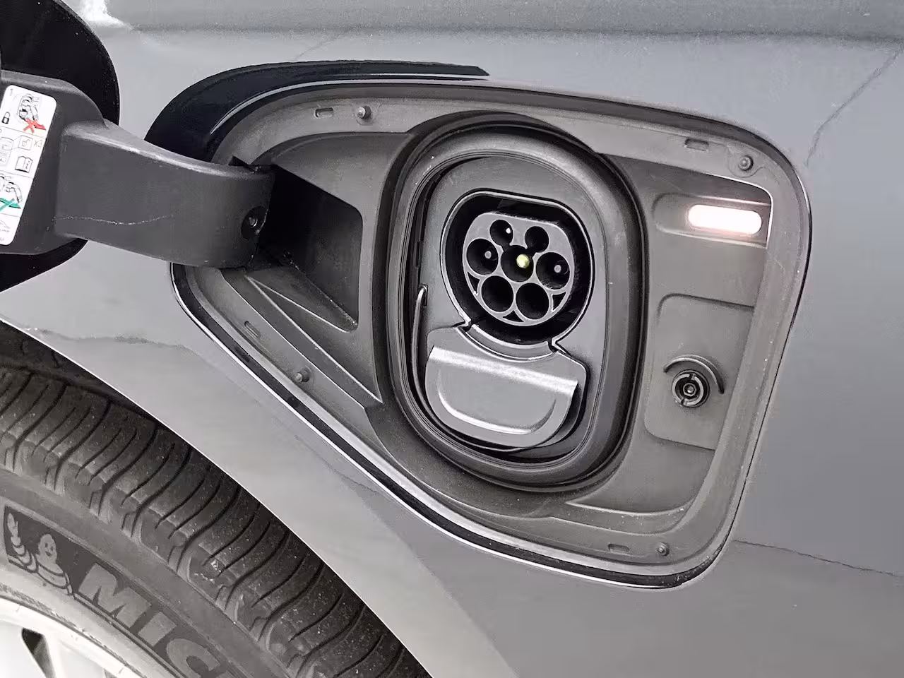 Jaguar I-PACE EV400 S 90 kWh | LEER | 360 CAMERA | MERIDIAN AUDIO | NAVIGATIE | ELEKTRISCHE BESTUURDERSS
