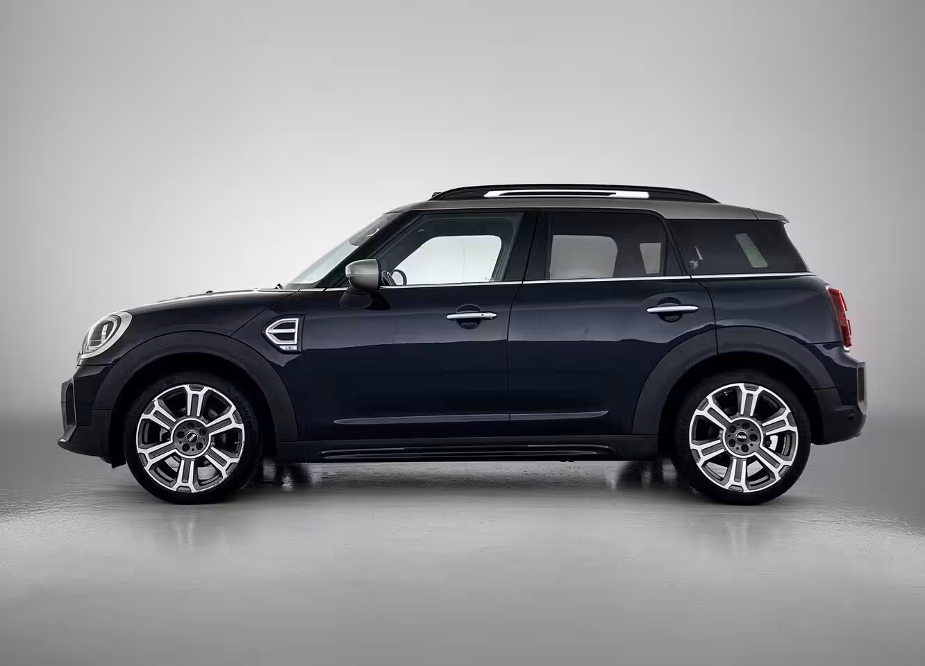 Mini Countryman 1.5 Cooper Yours | PANORAMADAK | LEER | CAMERA | NAVIGATIE | STOEL-STUURWIELVERWARMING