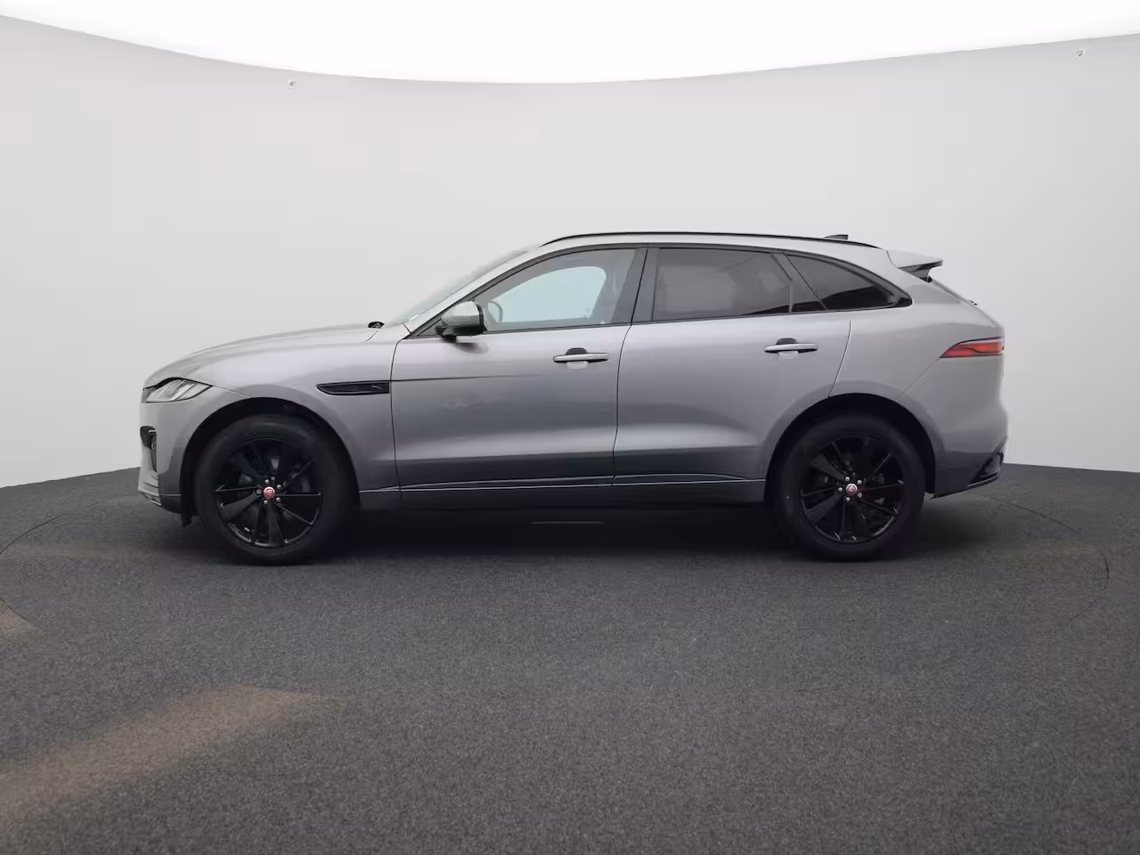 Jaguar F-Pace 2.0 P250 R-Dynamic SE | LEER | MERIDIAN AUDIO | CAMERA | NAVIGATIE