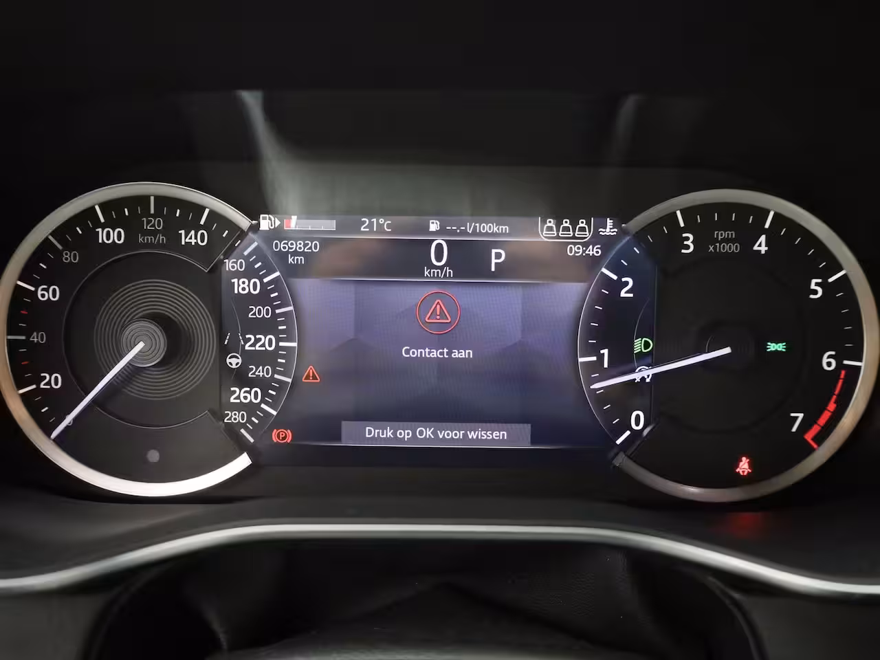 Jaguar F-Pace 2.0 P250 R-Dynamic SE | LEER | MERIDIAN AUDIO | CAMERA | NAVIGATIE