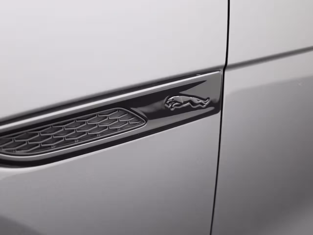 Jaguar F-Pace 2.0 P250 R-Dynamic SE | LEER | MERIDIAN AUDIO | CAMERA | NAVIGATIE