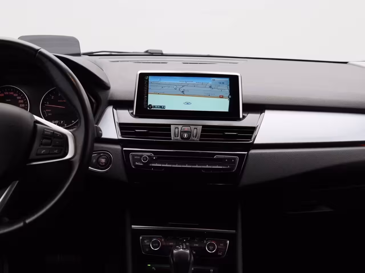 BMW 2-serie Active Tourer 225i xDrive | ELEKTRISCHE BESTUURDERSSTOEL MET GEHEUGEN | | NAVIGATIE | ACHTERUITRIJCAMERA