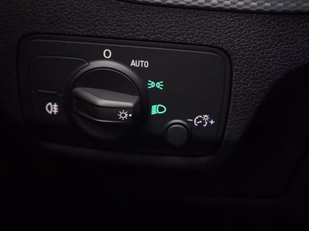 Audi Q2 30 TFSI Pro Line | APPLE CARPLAY-ANDRIOD AUTO | CRUISE CONTROL | KLIMAATREGELING