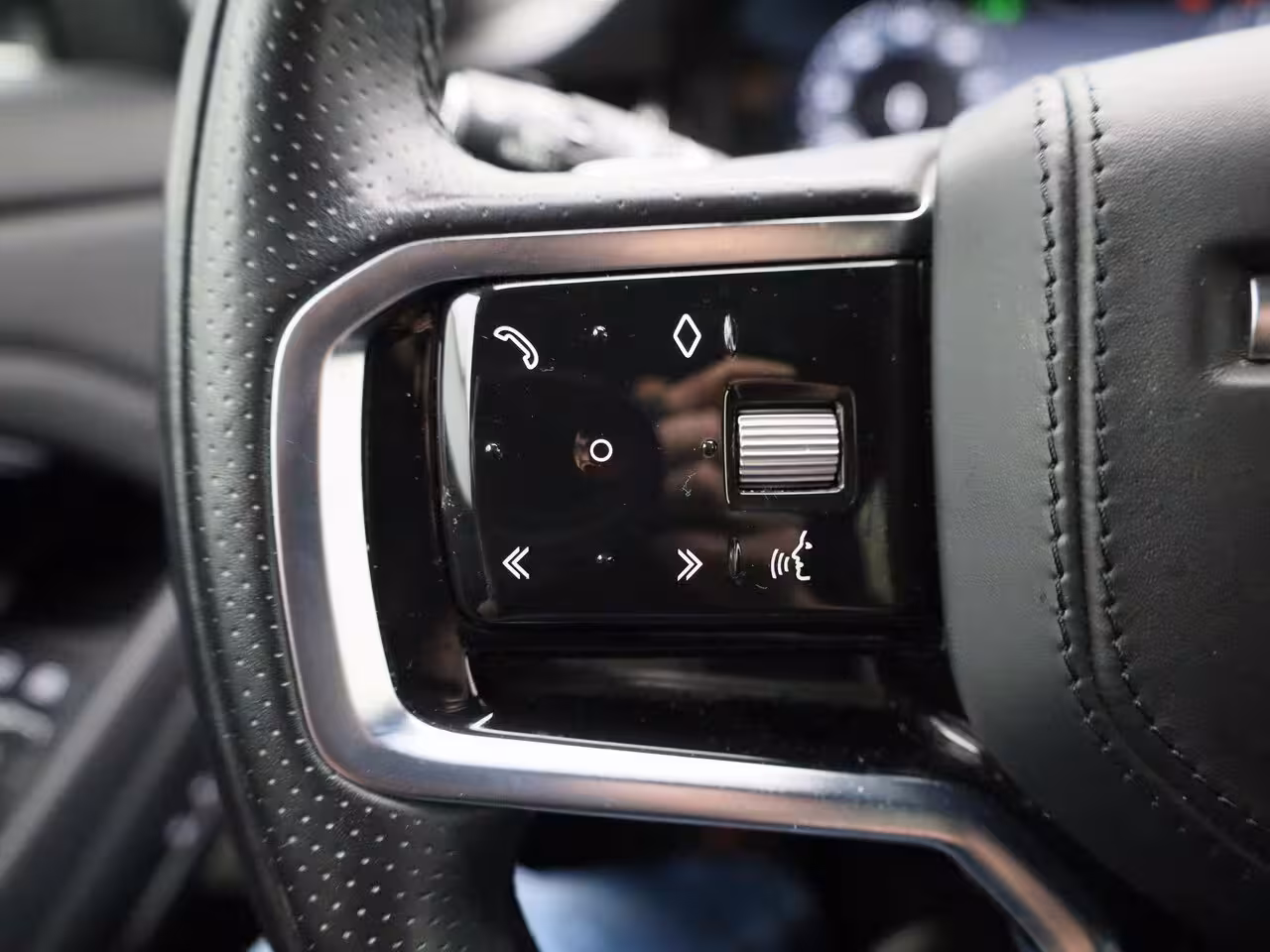 Land Rover Range Rover Evoque 1.5 P300e AWD Autobiography | PANO-SCHUIFDAK | MERIDIAN AUDIO | STOEL-STUURWIELVERWARMING