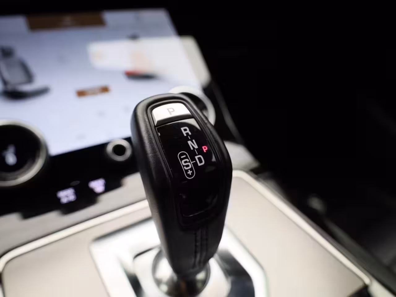 Land Rover Range Rover Evoque 1.5 P300e AWD Autobiography | PANO-SCHUIFDAK | MERIDIAN AUDIO | STOEL-STUURWIELVERWARMING