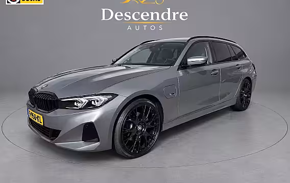 BMW 3-serie Touring 320e, Black edition, curved dis. 12 maand garantie