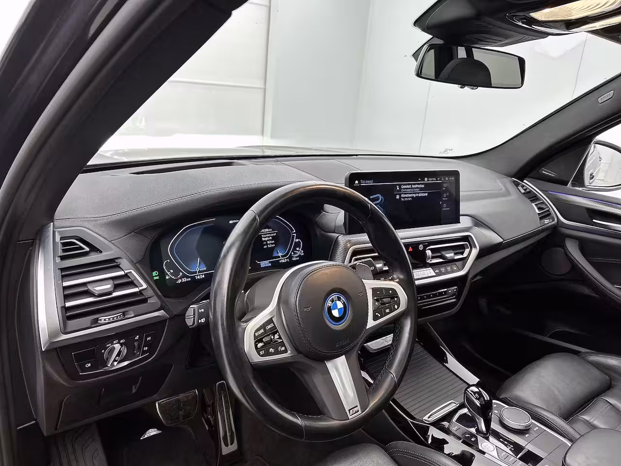 BMW X3 xDrive30e High Executive | M-SPORT | PANORAMADAK | HARMAN KARDON | HEAD-UP | CAMERA | LEER