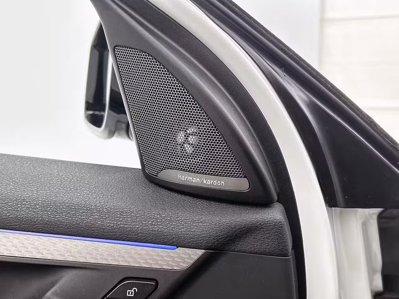 BMW X2 M35i High Executive Edition | NAVIGATIE | CAMERA | STOELVERWARMING | HARMAN-KARDON AUDIO |