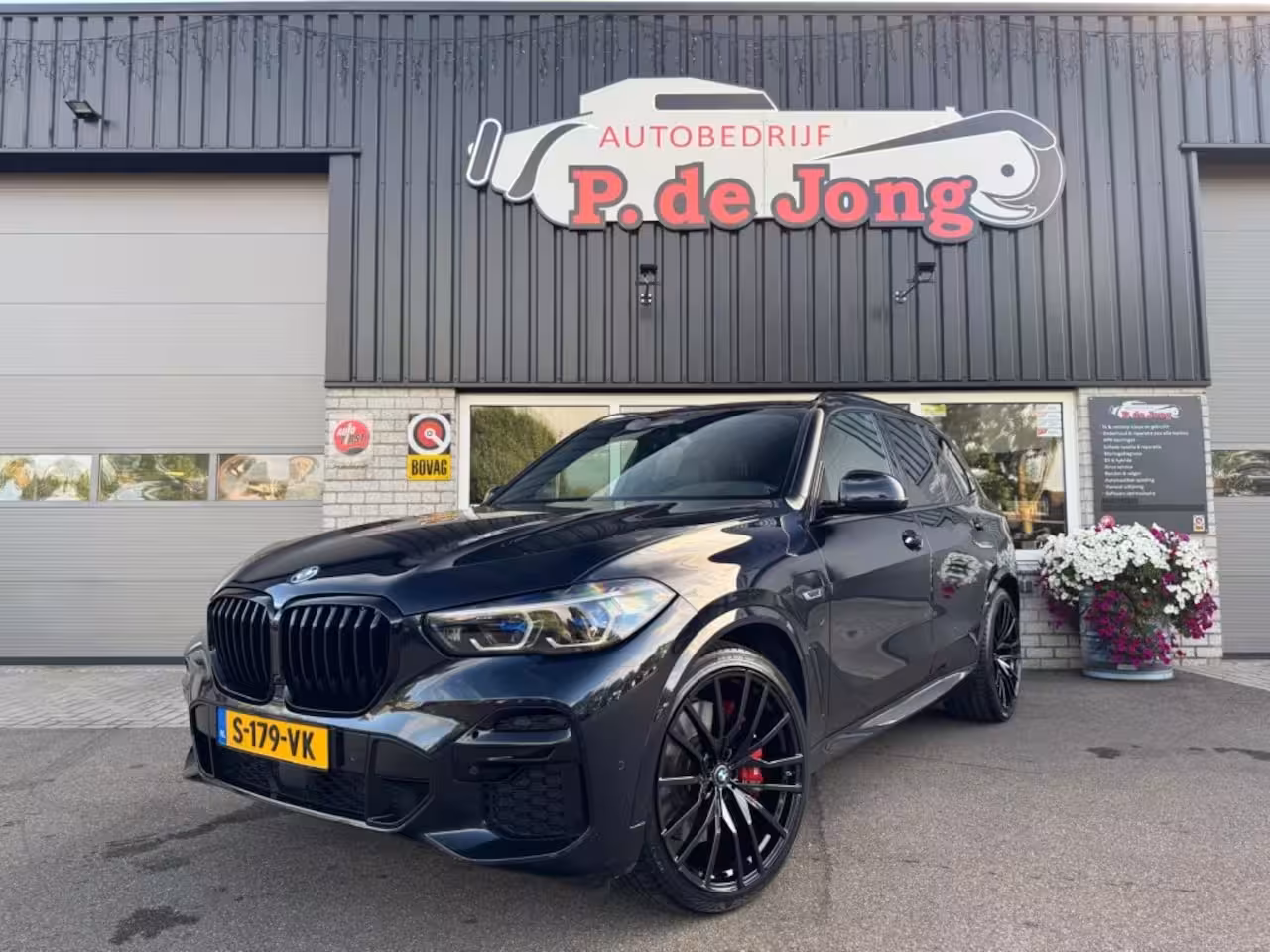 BMW X5 45E M-Sport Bowers en Wilkins Pano Softclose Laser Trekhaak Achterasbesturing Goede accute