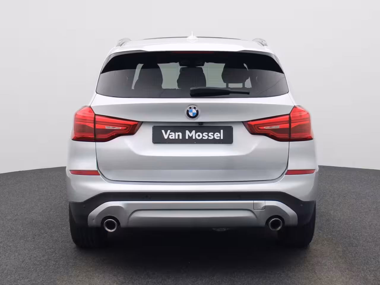 BMW X3 xDrive30e | PANORAMADAK | STOEL-STUURWIELVERWARMING | APPLE CARPLAY-ANDRIOD AUTO | CAMERA