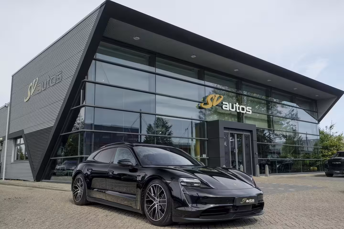 Porsche Taycan Sport Turismo 476pk Performance Plus 93kwh Panoramadak Luchtvering *SOH 89%* Bose Warmtepomp Sport chron