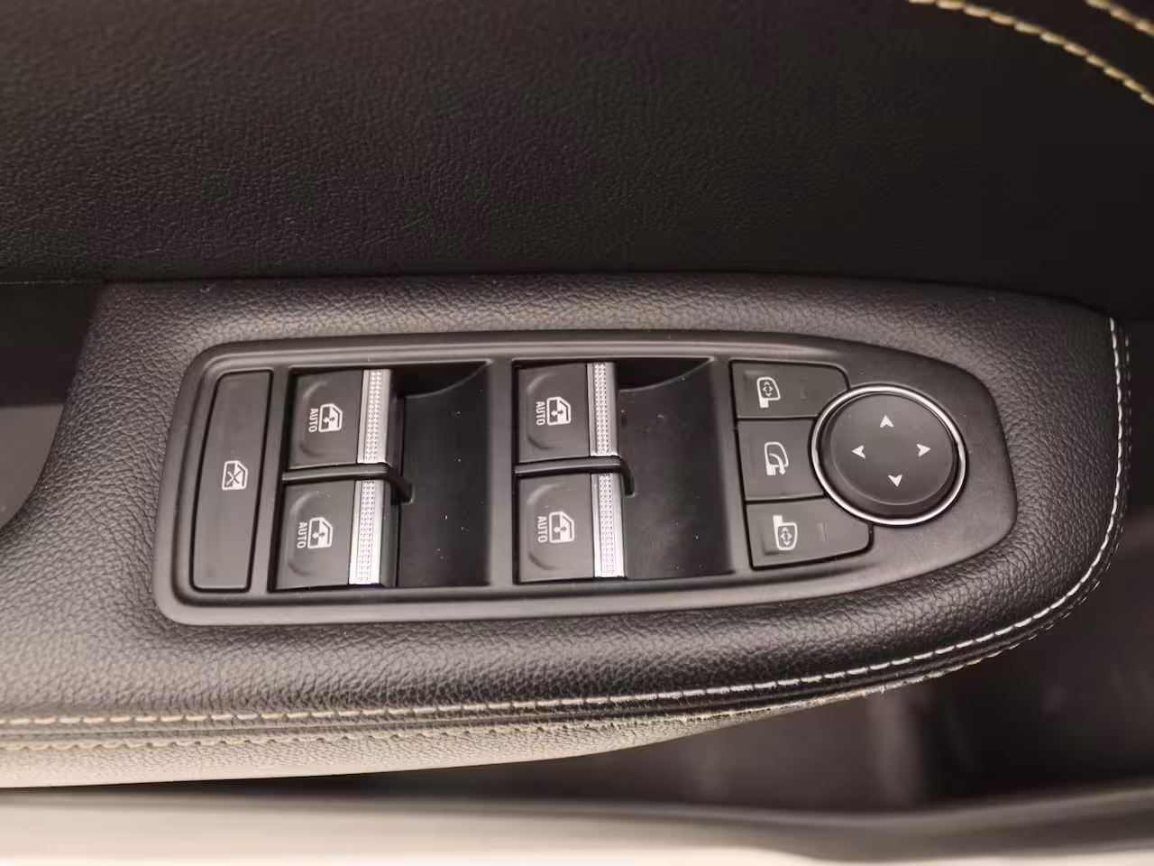 Renault Arkana E-Tech hybrid 145 E-Tech engineered | Adaptive cruise control | Parkeersensoren rondom met