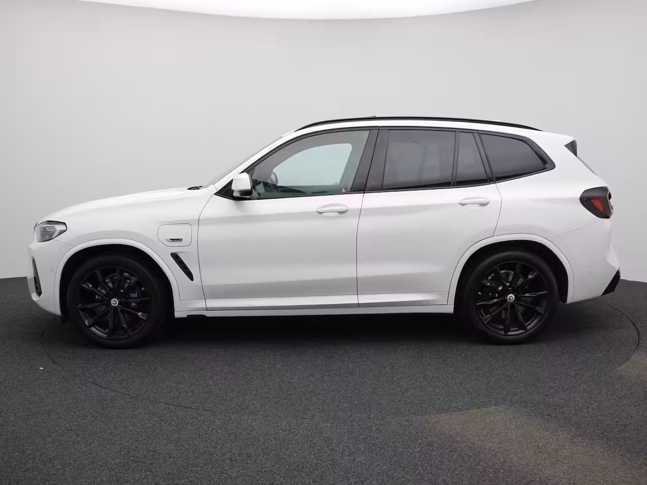 BMW X3 xDrive30e Business Edition Plus | M Sport | Climate Control | Apple Carplay/Android Auto |