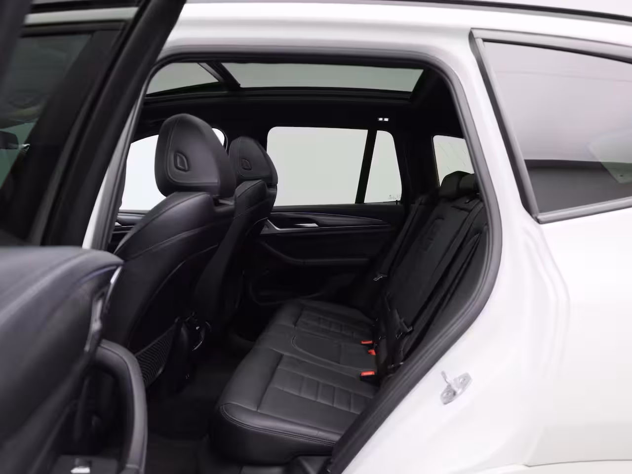 BMW X3 xDrive30e Business Edition Plus | M Sport | Climate Control | Apple Carplay/Android Auto |