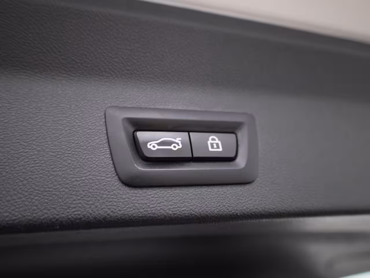 BMW X3 xDrive30e Business Edition Plus | M Sport | Climate Control | Apple Carplay/Android Auto |