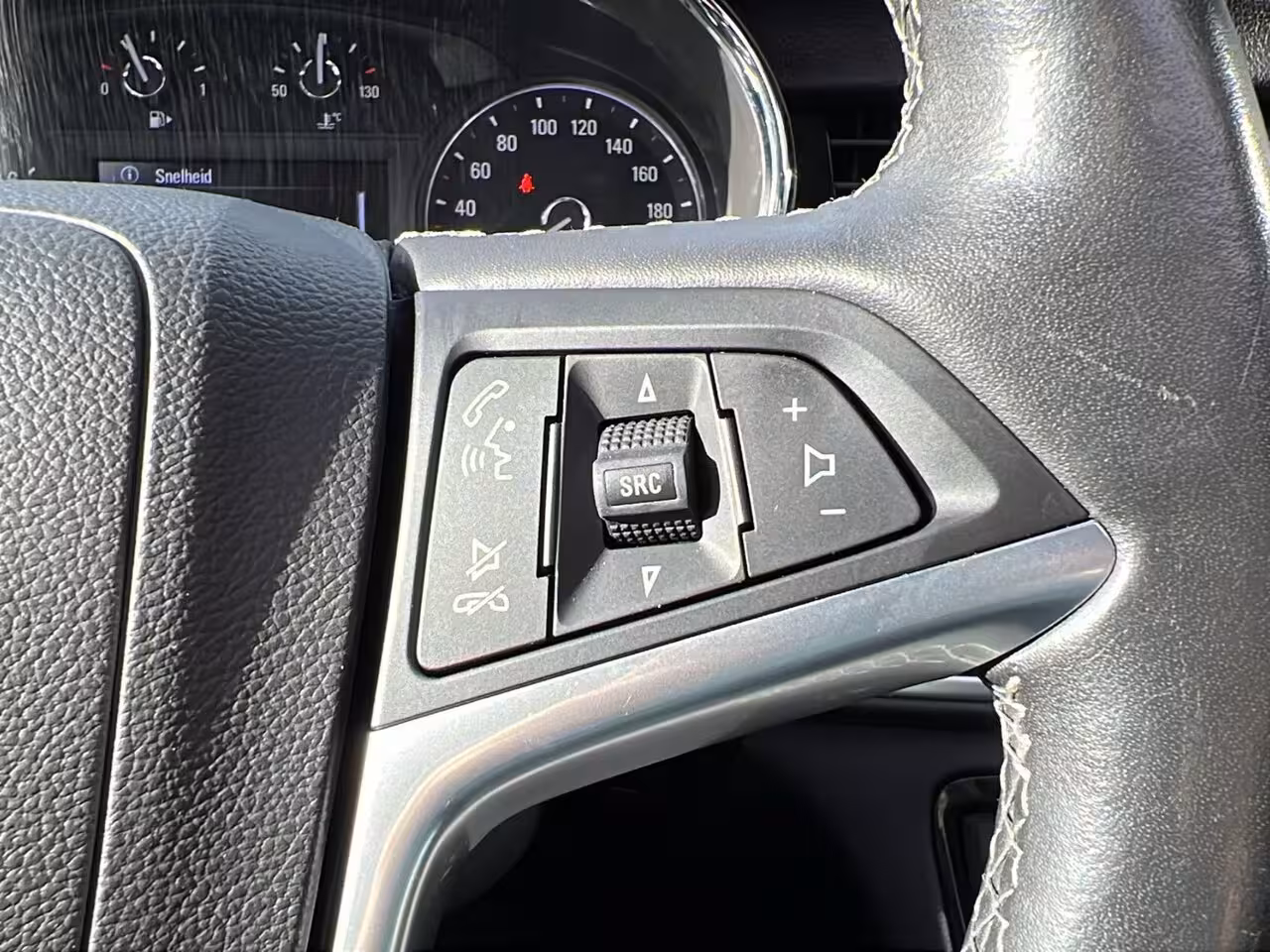 Opel Mokka X 1.4 Turbo Innovation | Stuur- stoelverwarming | Parkeersensoren | DAB+ | Panoramadak | Lee