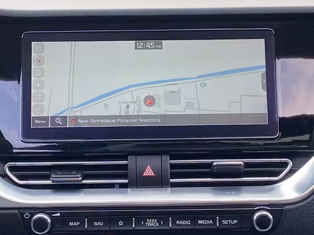 Kia e-Niro DynamicPlusLine 64 kWh | Climate control | Navigatie | Parkeercamera | Stoel + stuurverwar