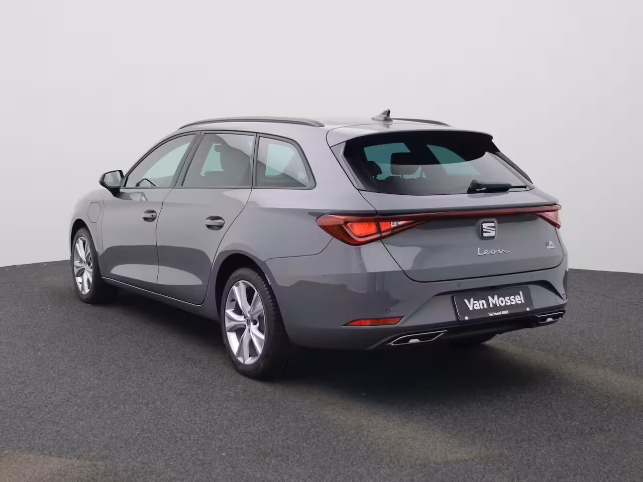 Seat Leon Sportstourer 1.5 TSI e-Hybrid FR Business 204 PK | Automaat | LED Matrix Koplampen | Navigatie | Climat