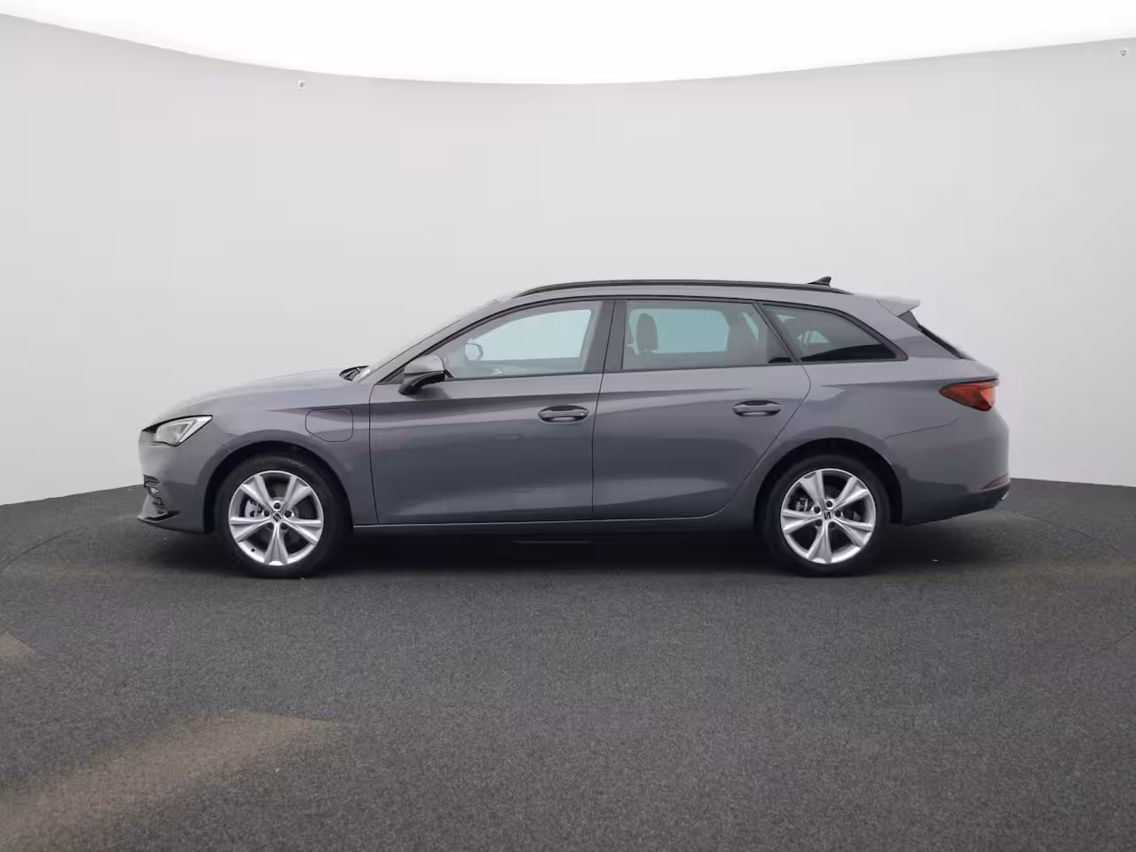 Seat Leon Sportstourer 1.5 TSI e-Hybrid FR Business 204 PK | Automaat | LED Matrix Koplampen | Navigatie | Climat
