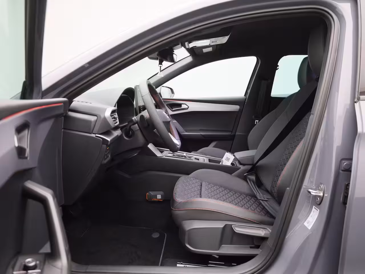 Seat Leon Sportstourer 1.5 TSI e-Hybrid FR Business 204 PK | Automaat | LED Matrix Koplampen | Navigatie | Climat