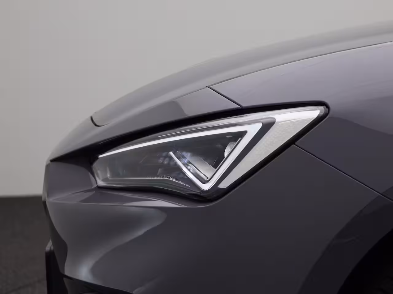 Seat Leon Sportstourer 1.5 TSI e-Hybrid FR Business 204 PK | Automaat | LED Matrix Koplampen | Navigatie | Climat