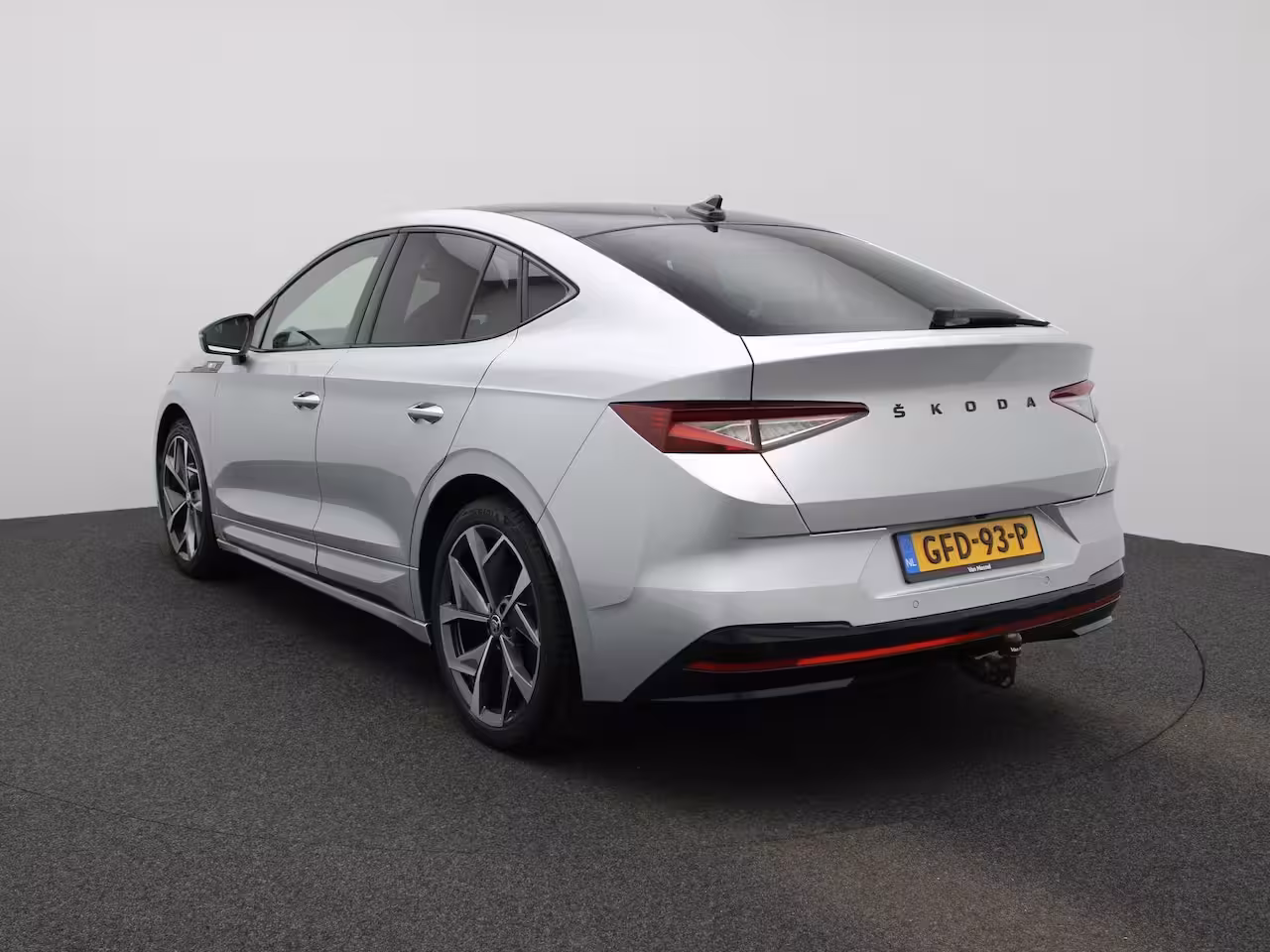Skoda Enyaq Coupé iV 80 RS | PANORAMADAK | SFEERVERLICHTING | STOEL-STUUR-VOORRUIT VERWARMING | ELEK.STOEL | AD