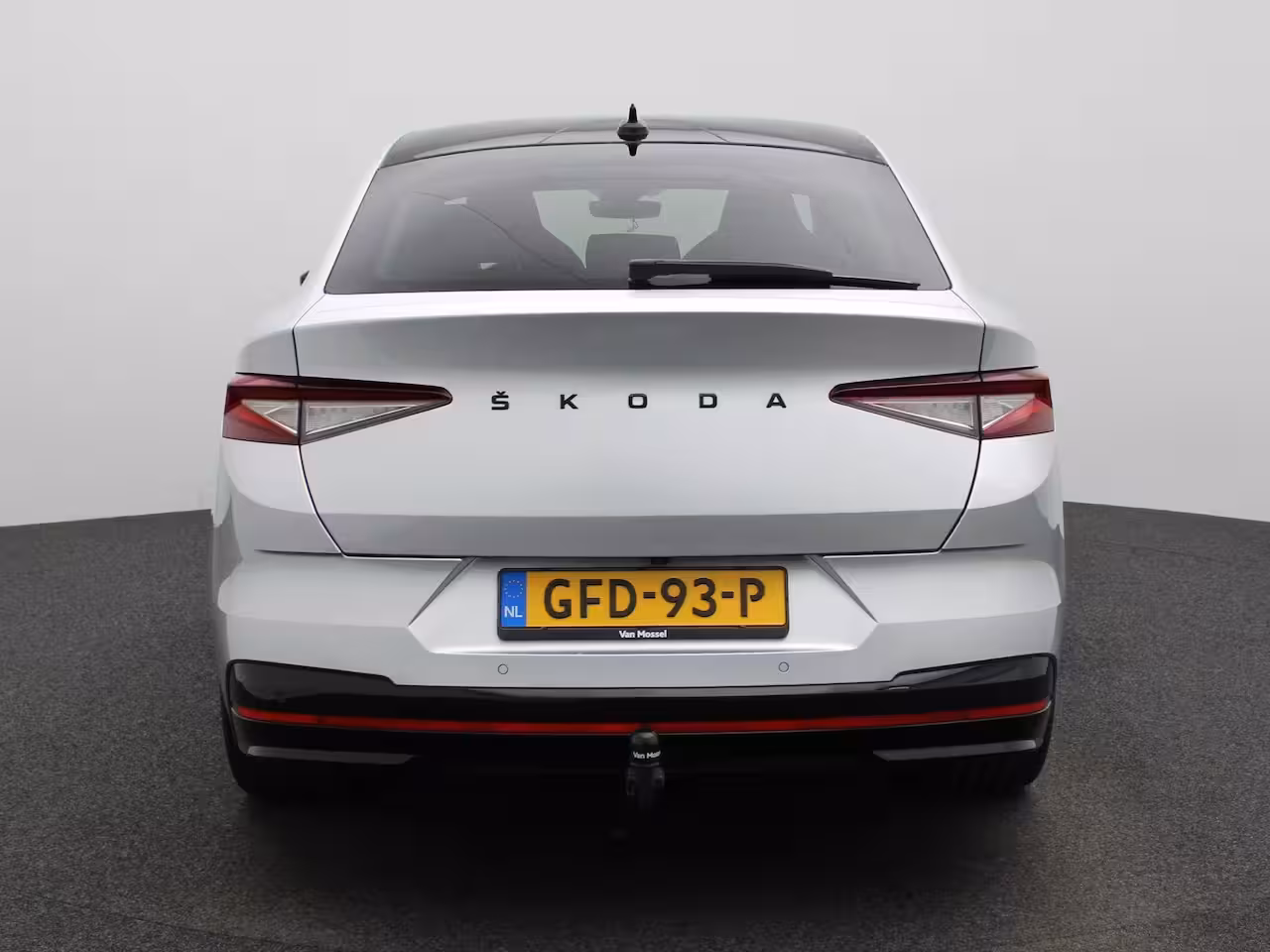 Skoda Enyaq Coupé iV 80 RS | PANORAMADAK | SFEERVERLICHTING | STOEL-STUUR-VOORRUIT VERWARMING | ELEK.STOEL | AD