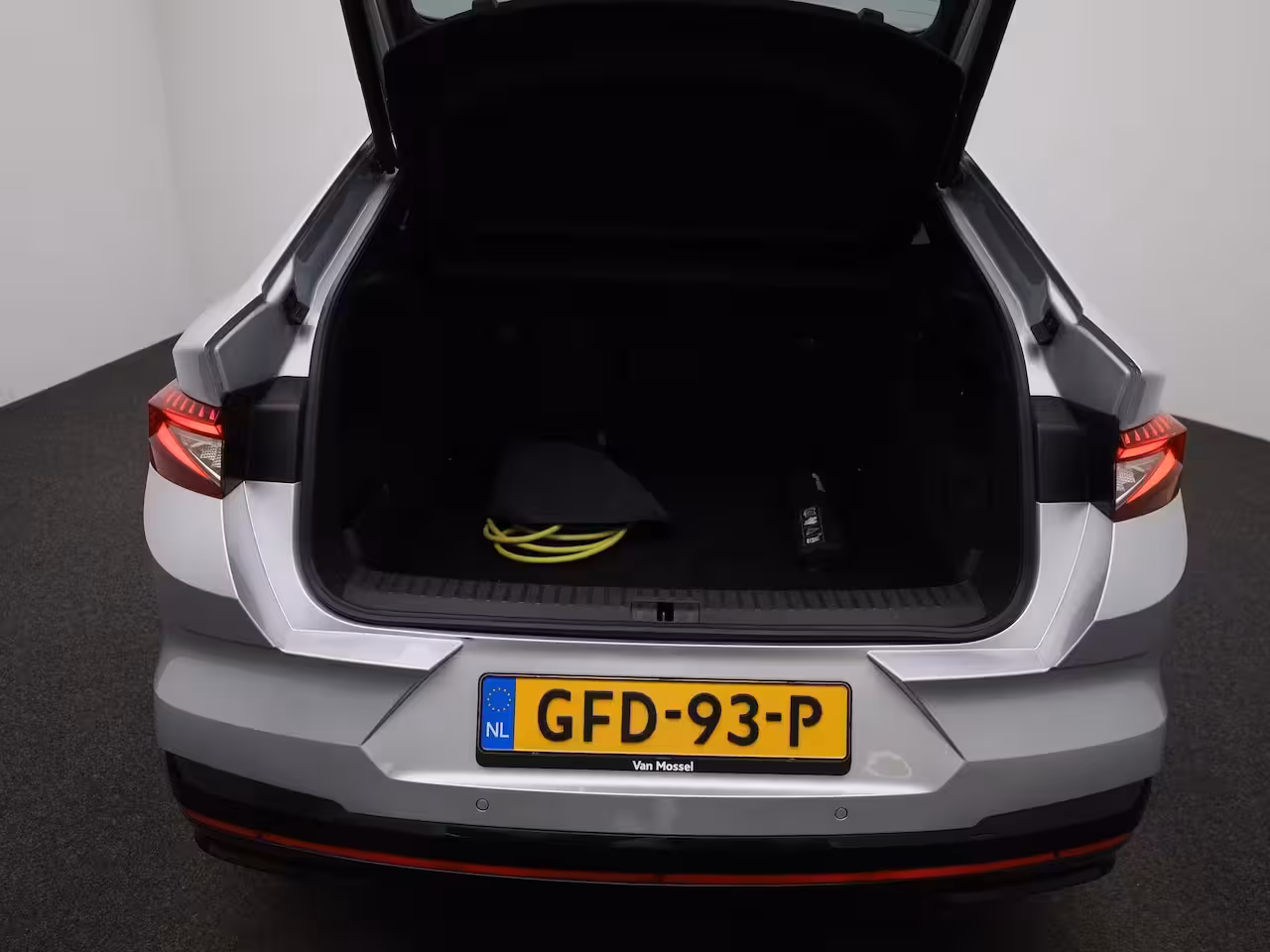 Skoda Enyaq Coupé iV 80 RS | PANORAMADAK | SFEERVERLICHTING | STOEL-STUUR-VOORRUIT VERWARMING | ELEK.STOEL | AD