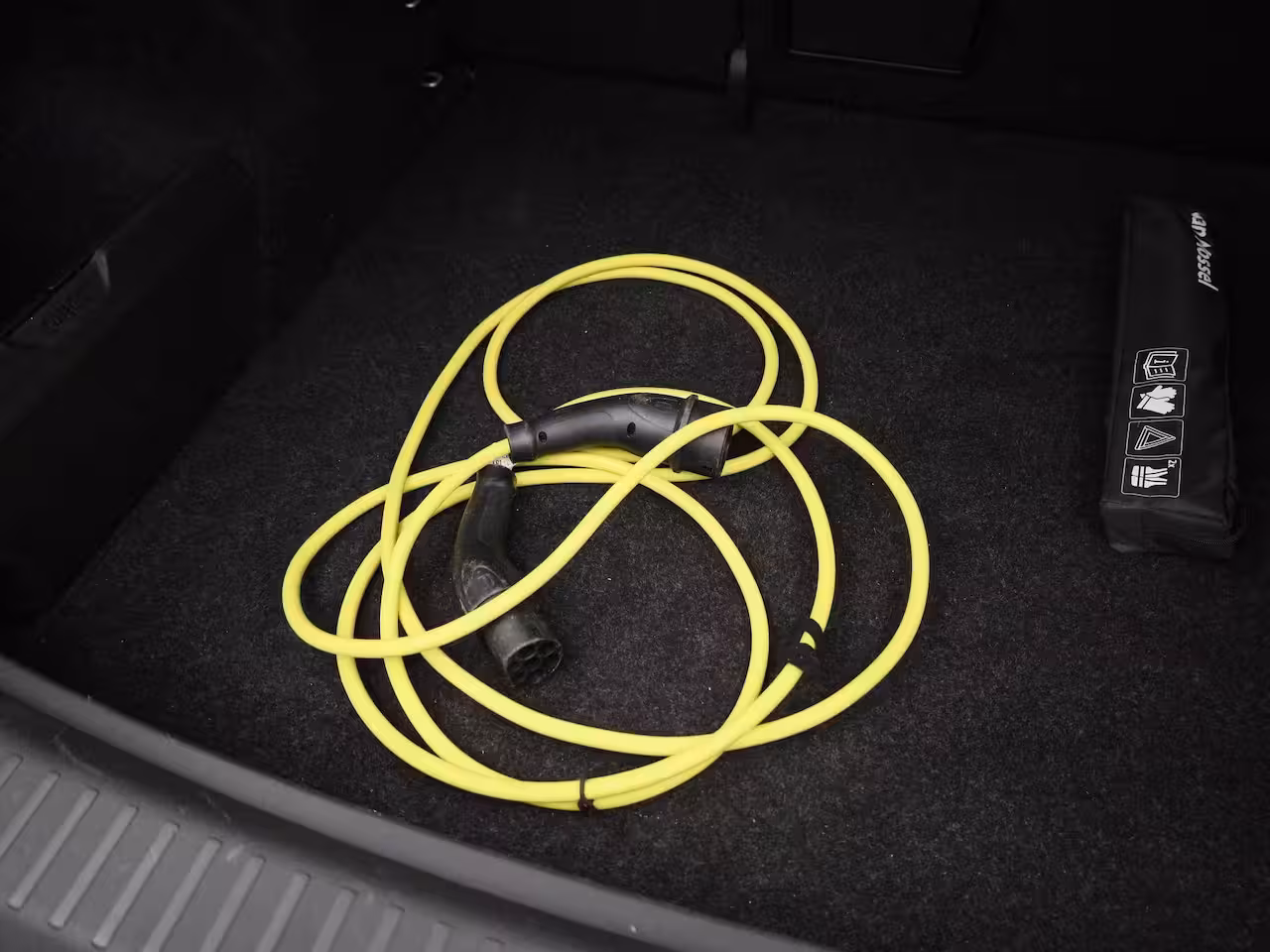 Skoda Enyaq Coupé iV 80 RS | PANORAMADAK | SFEERVERLICHTING | STOEL-STUUR-VOORRUIT VERWARMING | ELEK.STOEL | AD