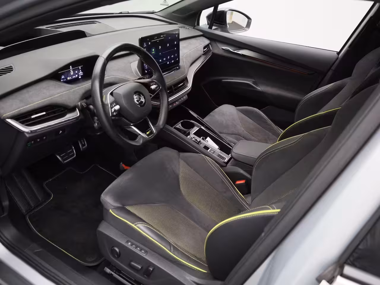 Skoda Enyaq Coupé iV 80 RS | PANORAMADAK | SFEERVERLICHTING | STOEL-STUUR-VOORRUIT VERWARMING | ELEK.STOEL | AD