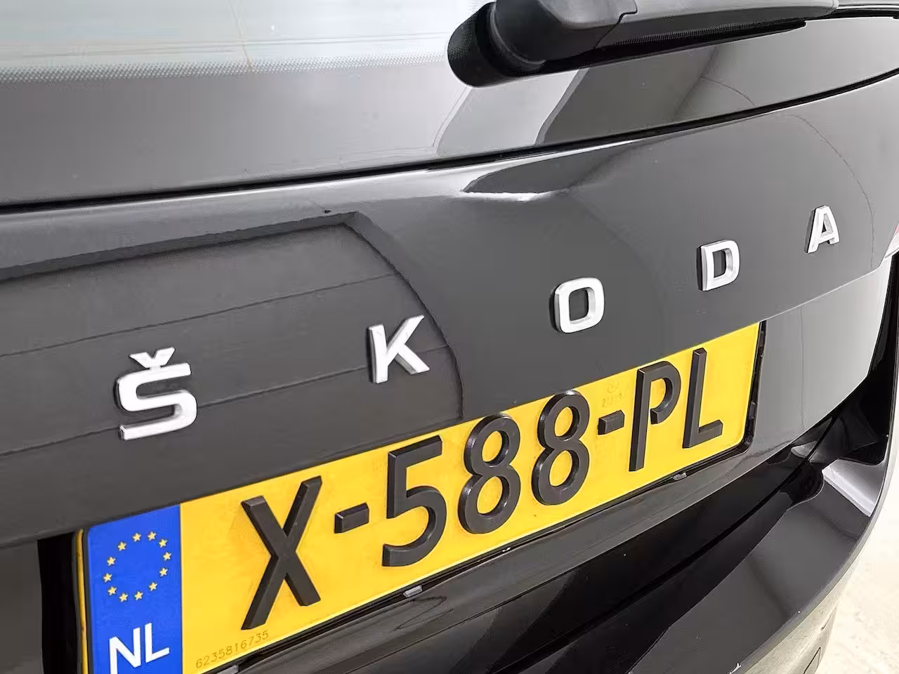 Skoda Scala 1.0 TSI Ambition Metallic lak | Licht metalen velgen