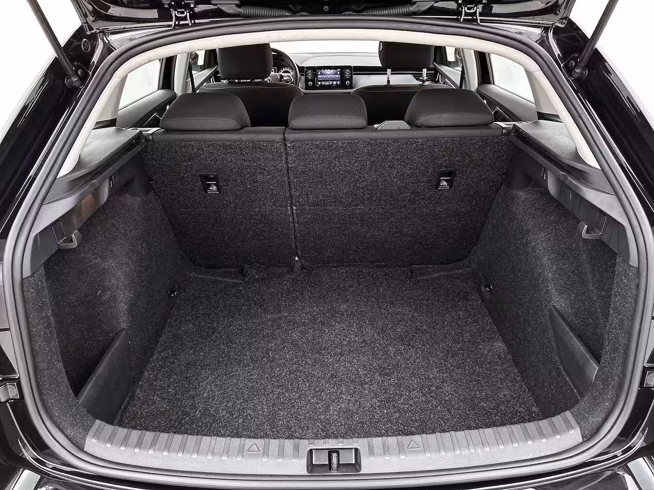 Skoda Scala 1.0 TSI Ambition Metallic lak | Licht metalen velgen