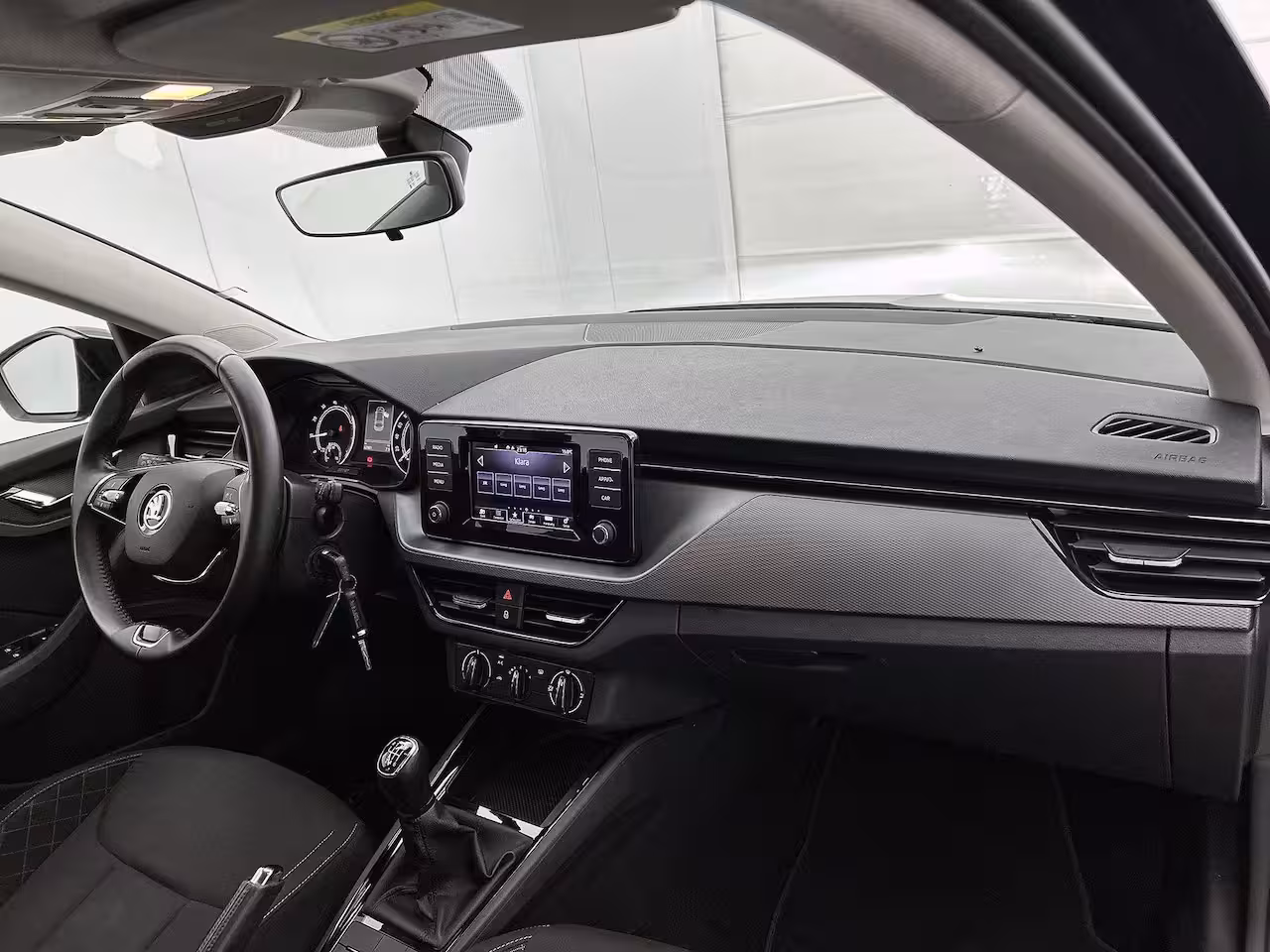 Skoda Scala 1.0 TSI Ambition Metallic lak | Licht metalen velgen
