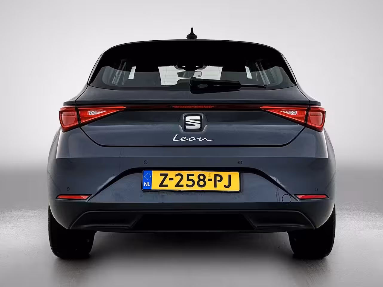 Seat Leon 1.0 TSI Style 110 PK | LED Koplampen | Apple Carplay/Android Auto | Cruise control | Parke