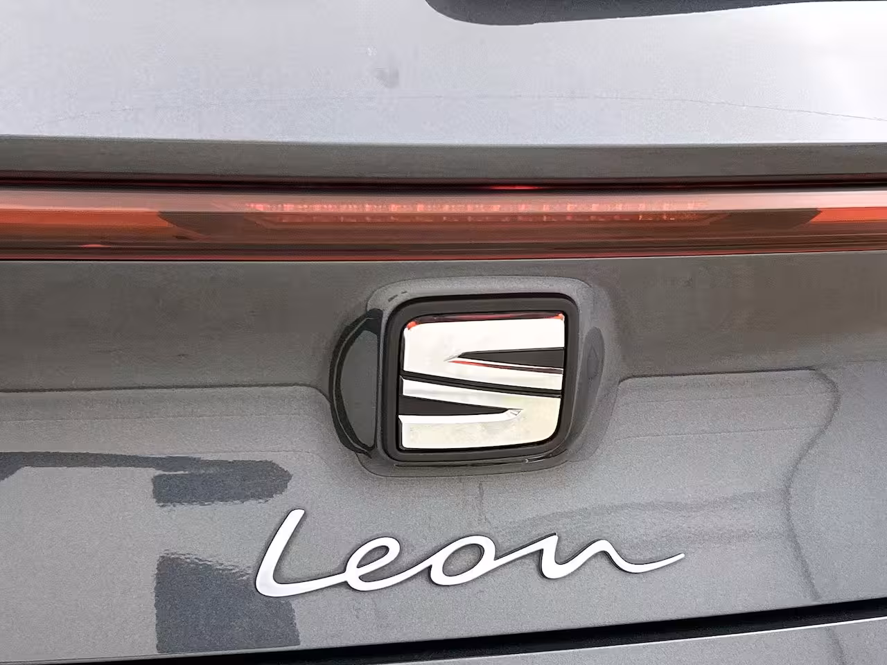 Seat Leon 1.0 TSI Style 110 PK | LED Koplampen | Apple Carplay/Android Auto | Cruise control | Parke