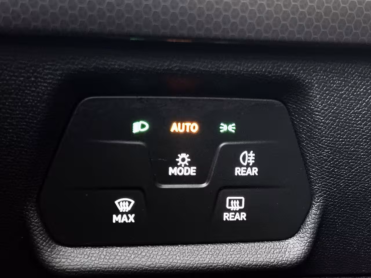 Seat Leon 1.0 TSI Style 110 PK | LED Koplampen | Apple Carplay/Android Auto | Cruise control | Parke
