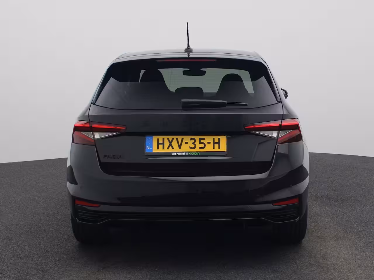 Skoda Fabia 1.0 TSI Monte Carlo AUTOMAAT / DSG | METALLIC LAK | VERWARMBARE VOORSTOELEN VOOR | 18" LIB