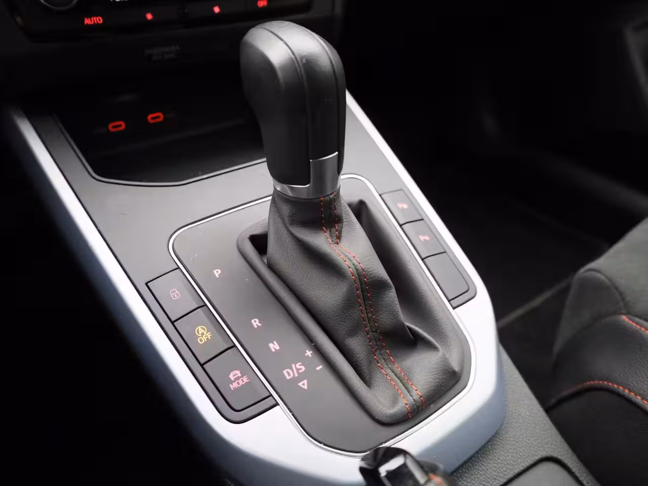 Seat Arona 1.0 TSI FR 110 PK | Automaat | Apple Carplay/Android Auto | LED Koplampen | Cruise Control