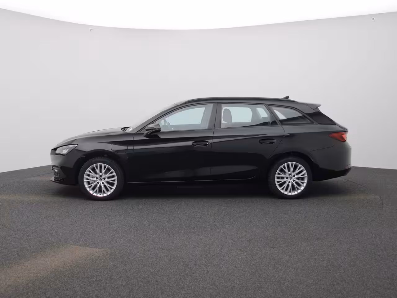 Seat Leon Sportstourer 1.5 TSI e-Hybrid Style 204 PK | Automaat | LED Koplampen | Apple Carplay/Android Auto | Pa
