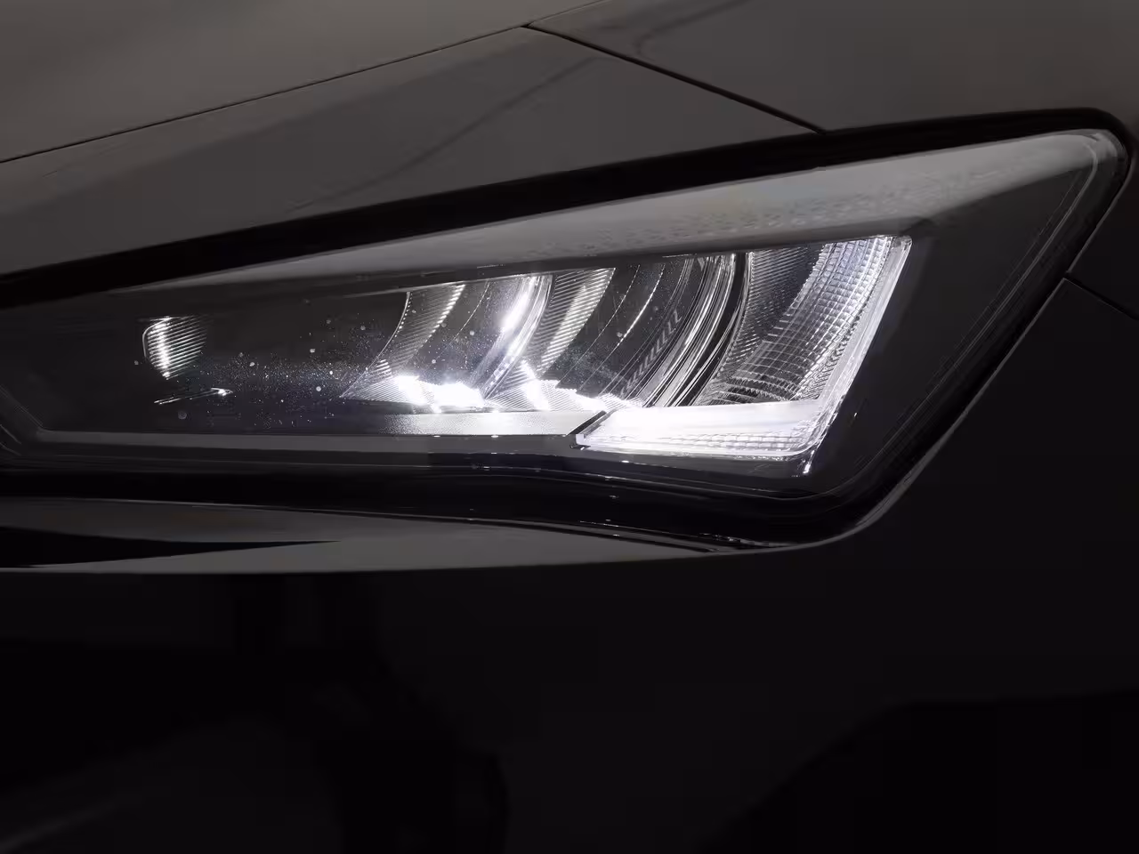 Seat Leon Sportstourer 1.5 TSI e-Hybrid Style 204 PK | Automaat | LED Koplampen | Apple Carplay/Android Auto | Pa