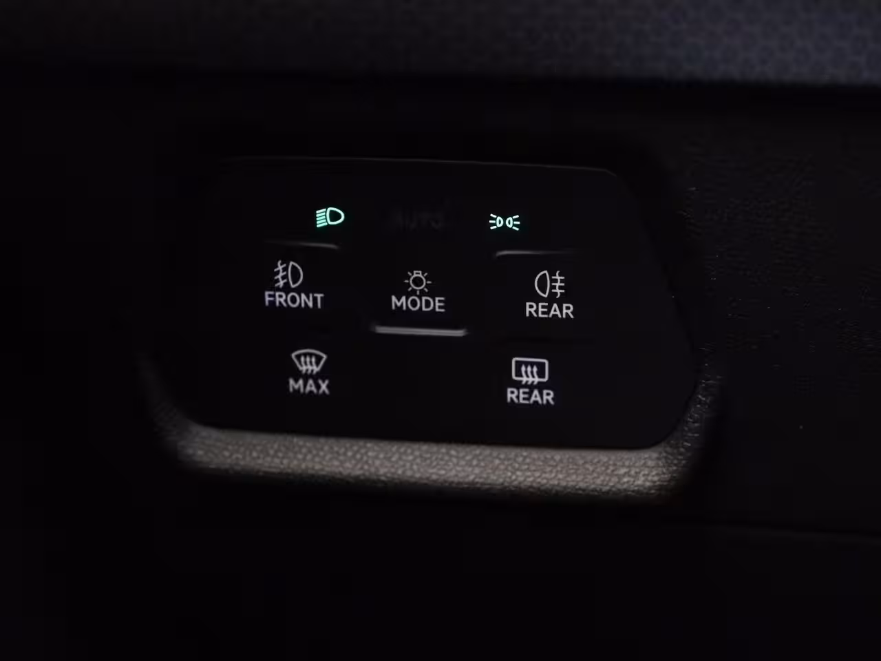 Seat Leon 1.0 TSI Style Business Intense 110 PK | LED Koplampen | Navigatie | Parkeersensoren | Geti