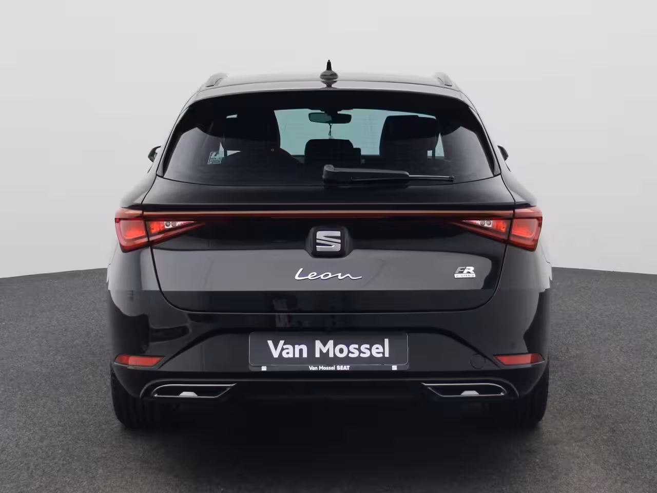 Seat Leon Sportstourer 1.5 TSI e-Hybrid FR Business 204 PK | Automaat | LED Koplampen | Trekhaak | Navigatie | Cl