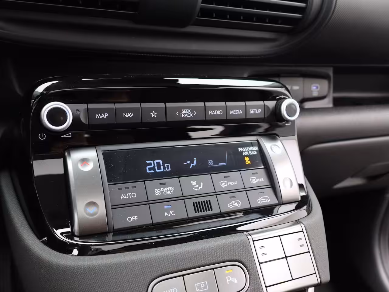 Hyundai Inster Pulse Advanced 42 kWh | Schuif-/kanteldak | Stoelen vóór, verwarmd | Parkeersensoren, vóór