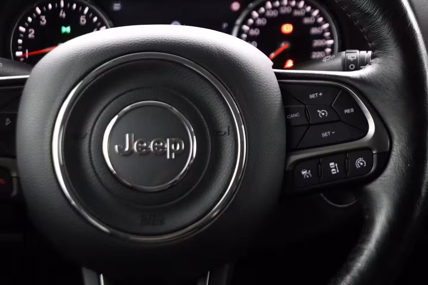 Jeep Renegade 1.3T Freedom Automaat | Apple Carplay/Android Auto | Cruise control adaptief | Navigatie |
