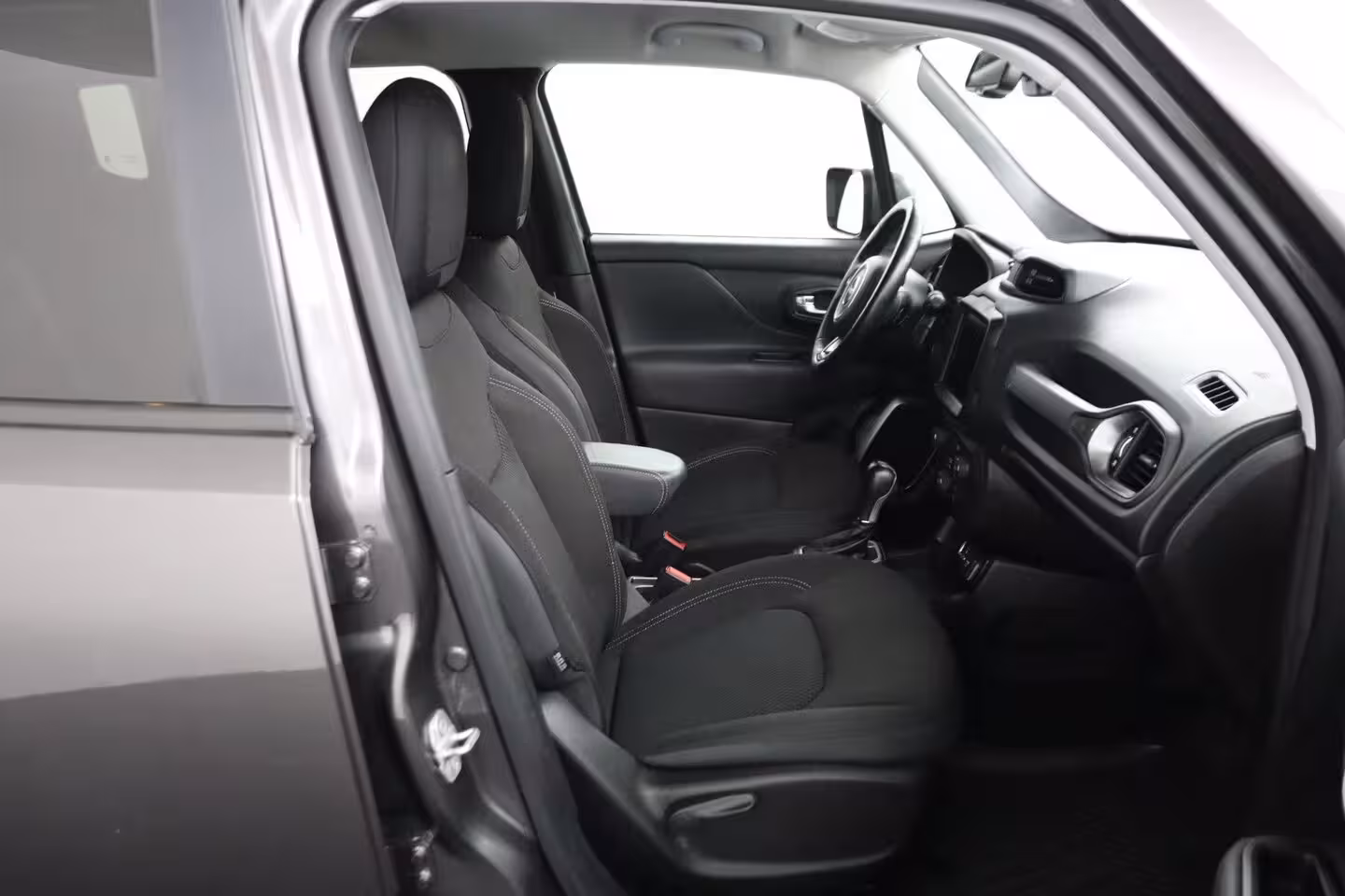 Jeep Renegade 1.3T Freedom Automaat | Apple Carplay/Android Auto | Cruise control adaptief | Navigatie |
