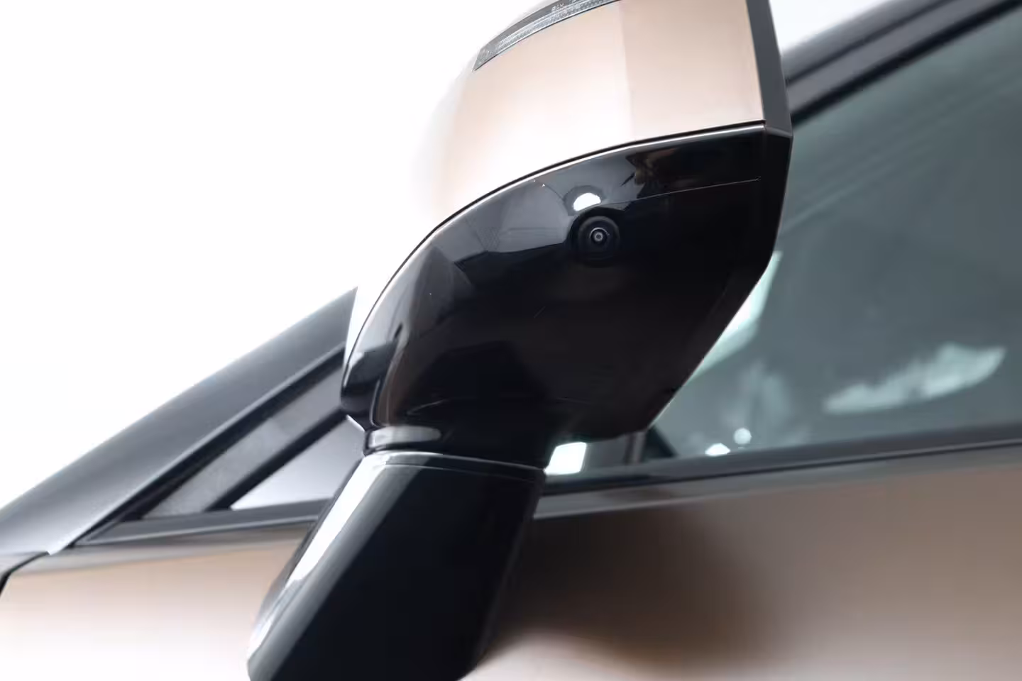Hyundai Santa Fe 1.6 T-GDI PHEV Black Line 4WD 6p | Uit Voorraad Leverbaar | Apple Carplay/Android Auto | Z