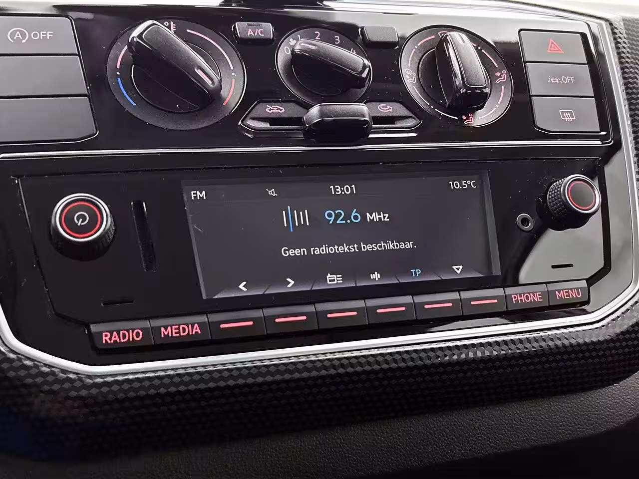 Volkswagen Up! 1.0 | 65 PK | Airco | Maps + More | DAB+ Radio | All Season Banden