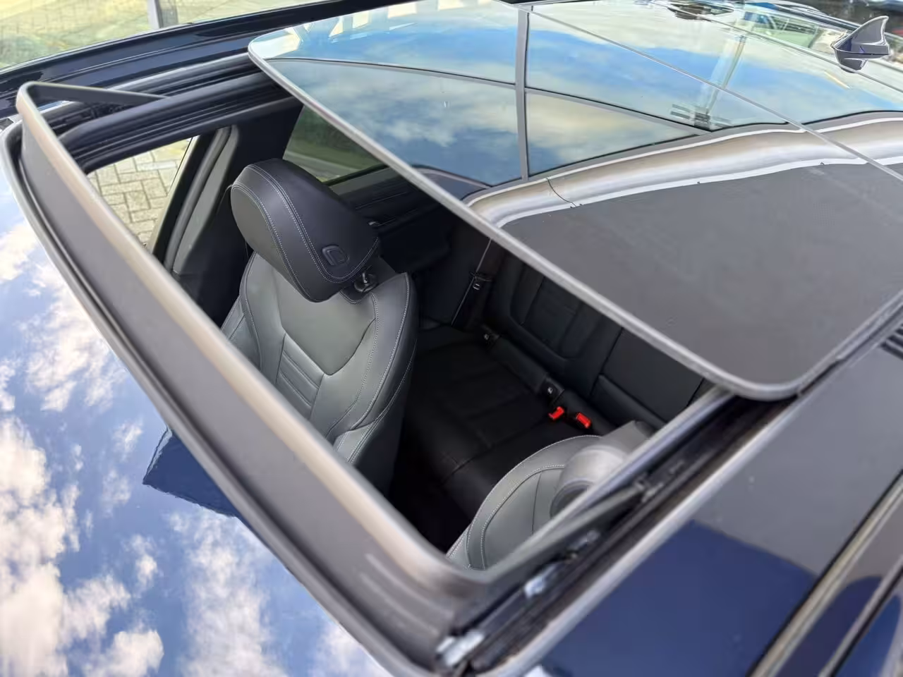 BMW iX3 High Executive Edition M-Sport 80 kWh Shadow Line / Driving Assistant / Panoramadak