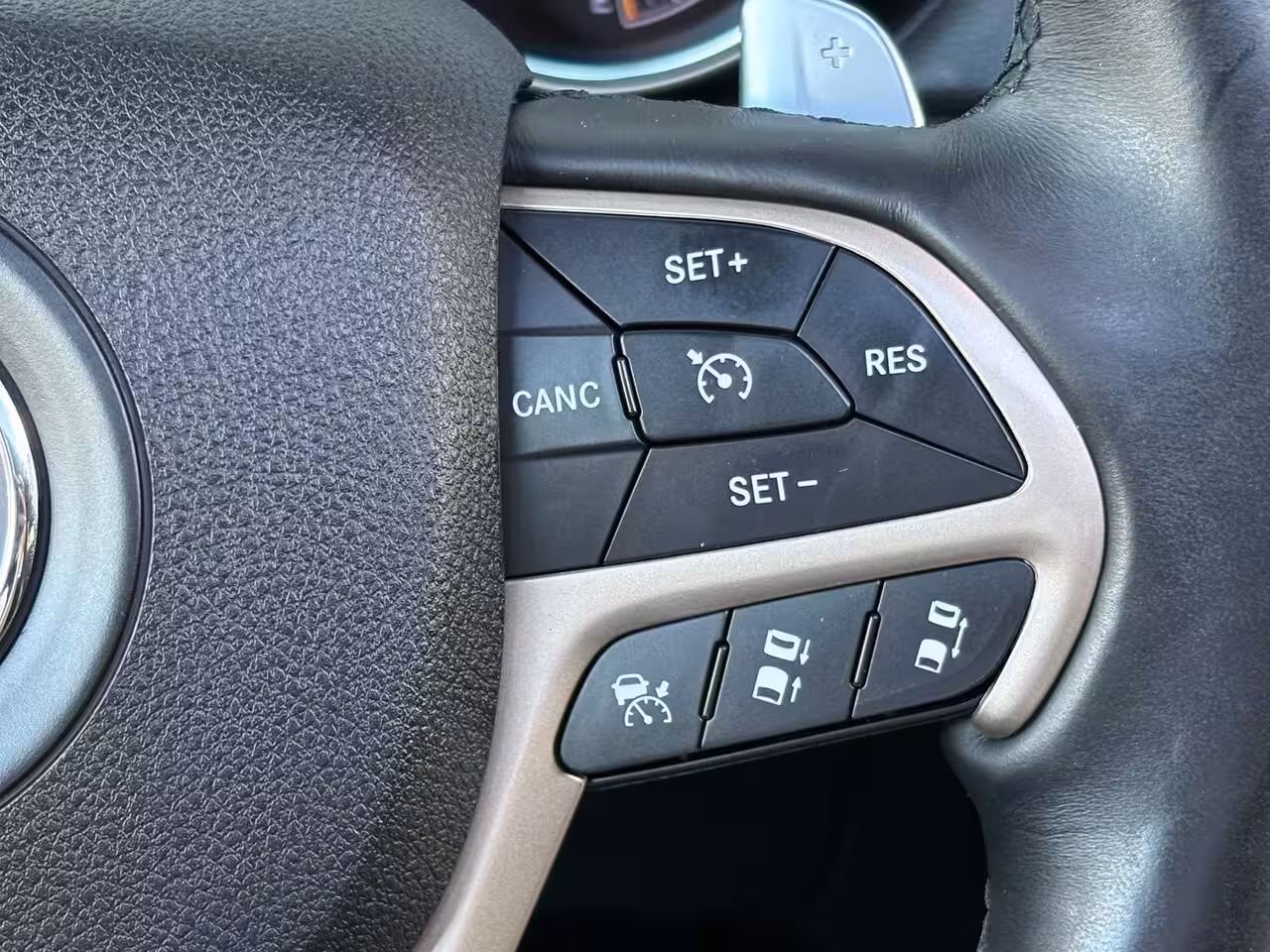 Jeep Grand Cherokee 3.0 CRD 75th Anniversary 250pk Panoramadak / Camera / Harmon Kardon Audio