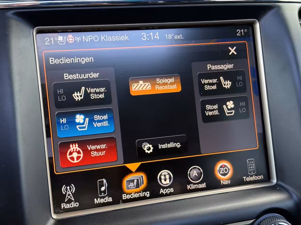 Jeep Grand Cherokee 3.0 CRD 75th Anniversary 250pk Panoramadak / Camera / Harmon Kardon Audio